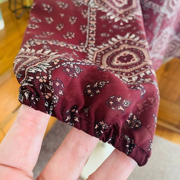 MAURICE'S Burgundy Print Boho Top - L/S Semi Sheer Shoulder Smocking V-Neck XL - Picture 5 of 11